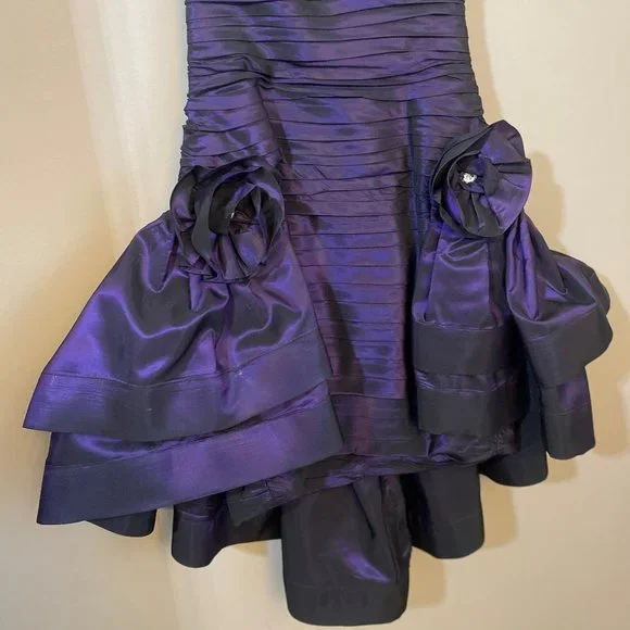 Dress - Picture 2 of 5